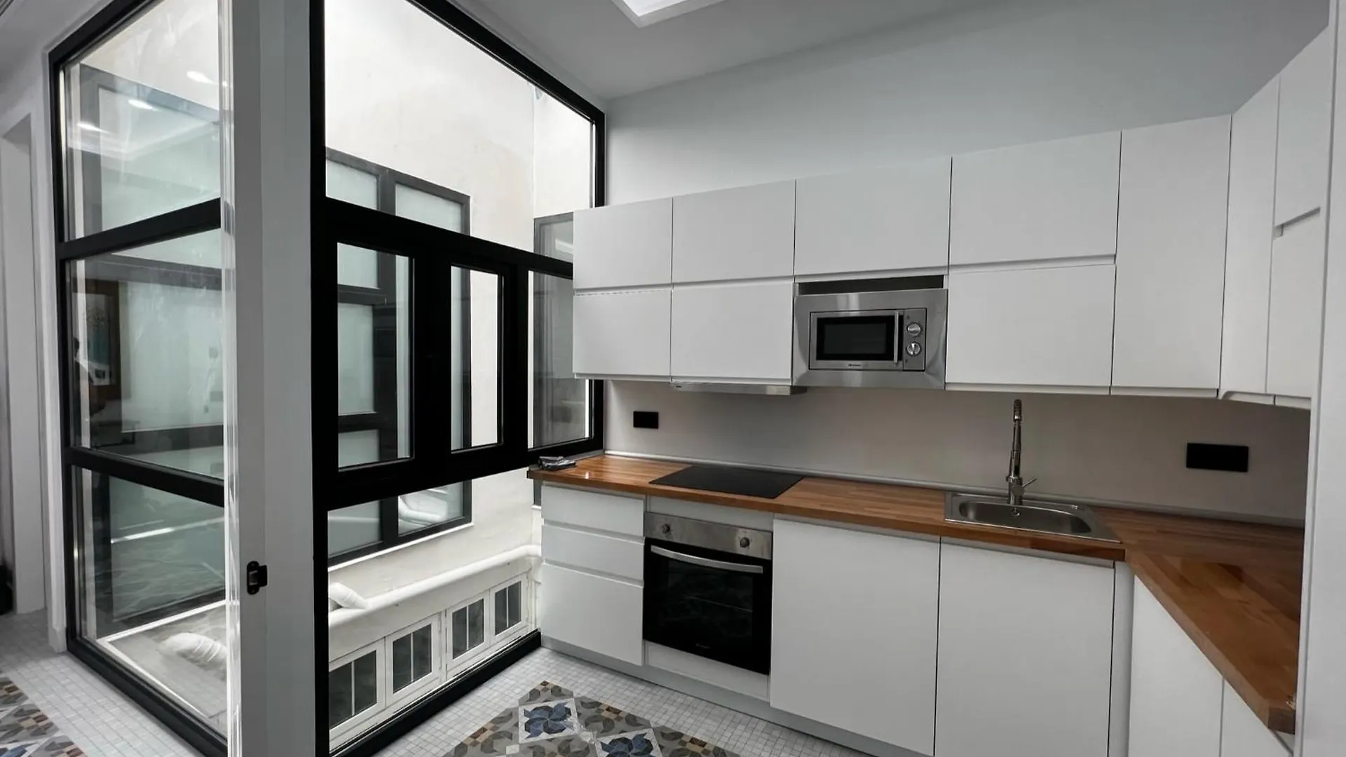 Grand Apartment Larios Malaga Spain